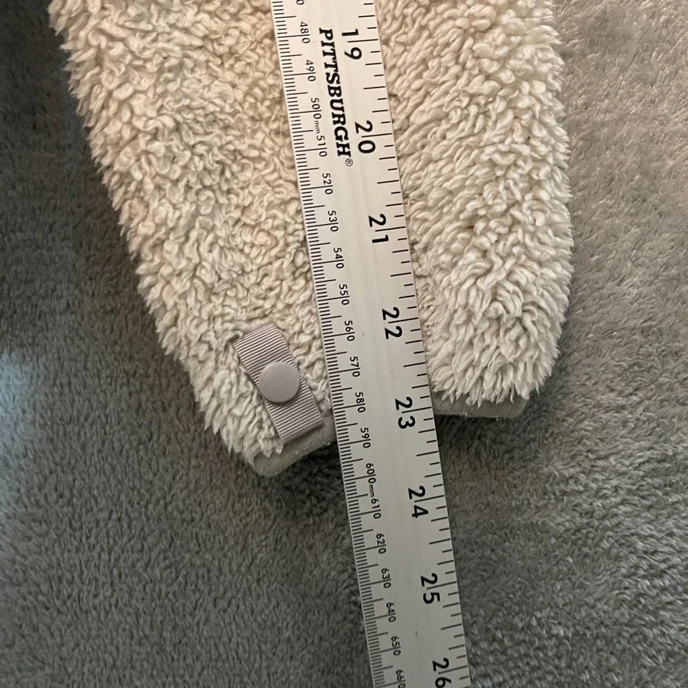 The North Face Girls Size Large Cozy Osito Full Zip Sherpa Fuzzy Fleece Jacket
